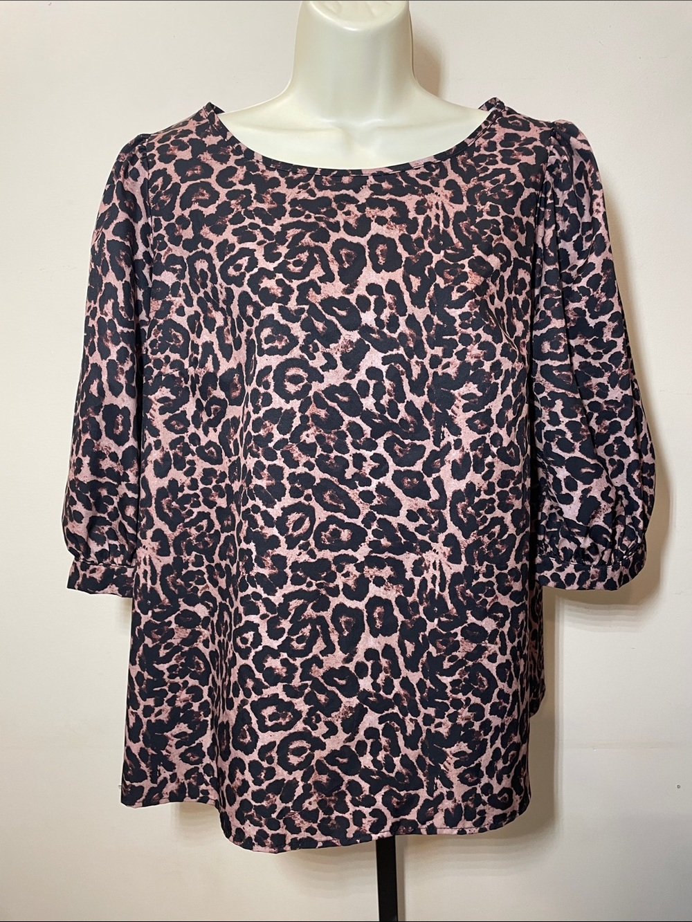 Emery Rose Leopard-Print Puff-Sleeve Top